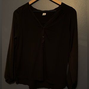Black Old Navy Blouse. Lightly worn. Women’s Size XS. No rips, holes, or stains.